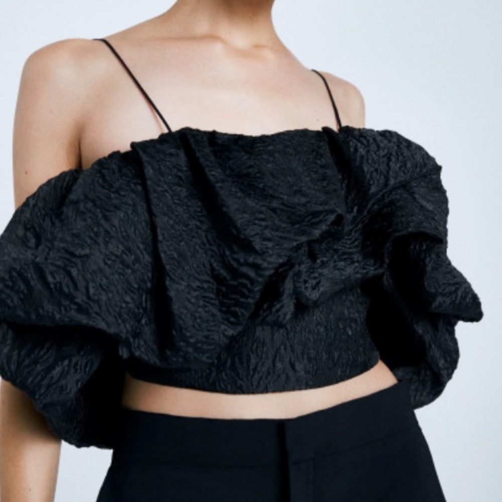 Cropped top